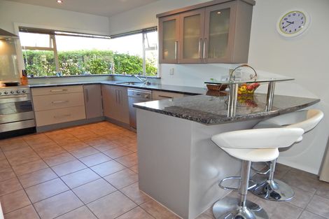 Photo of property in 9 Ranui Avenue, Kerikeri, 0230
