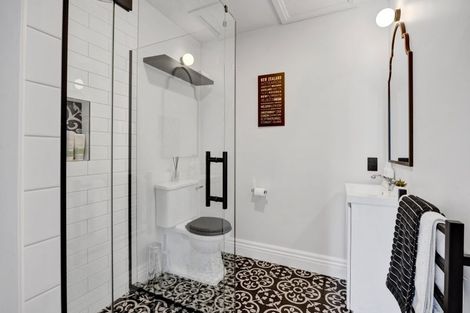 Photo of property in 104 Pitt Road, Hillsborough, New Plymouth, 4372