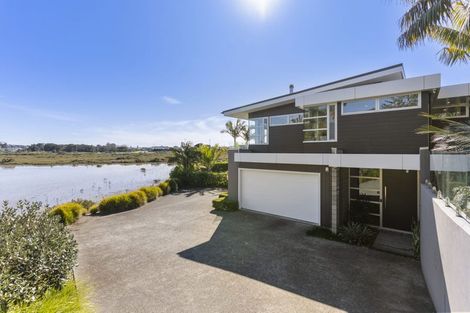 Photo of property in 53 Walter Street, Hauraki, Auckland, 0622