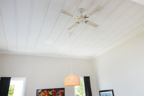 Photo of property in 30 Signal Street, Marton, 4710