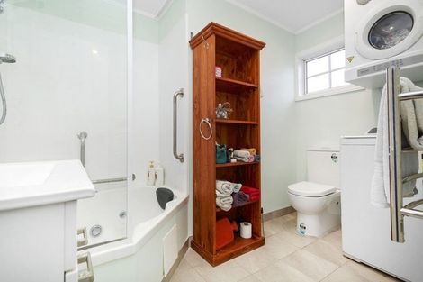 Photo of property in 74 Kiwi Crescent, Tawa, Wellington, 5028