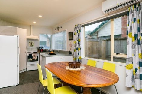 Photo of property in Miramar Villas, 12/6u Brussels Street, Miramar, Wellington, 6022