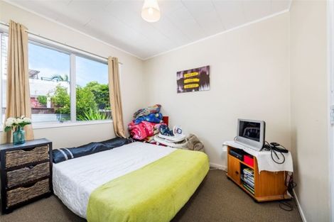 Photo of property in 308 Don Buck Road, Massey, Auckland, 0614
