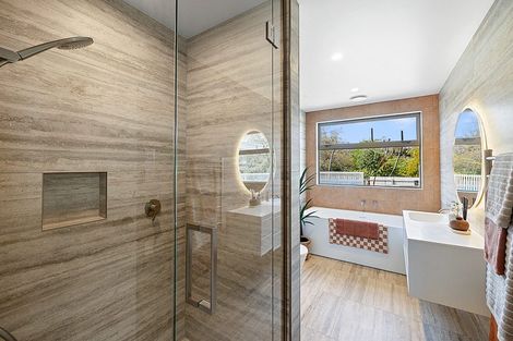 Photo of property in Mangorei Road, Strandon, 4312