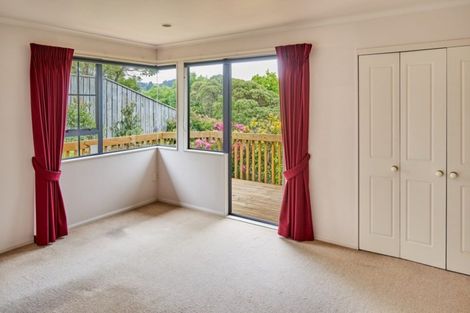 Photo of property in 14 Musket Lane, Whitby, Porirua, 5024