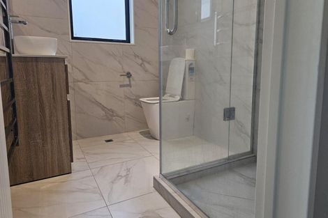 Photo of property in 5 Kate Duncan Drive, Swanson, Auckland, 0614