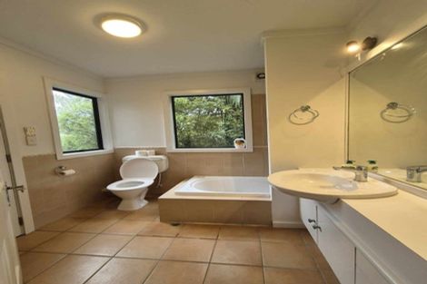 Photo of property in 16 Maxwell Place, Queenstown, 9300