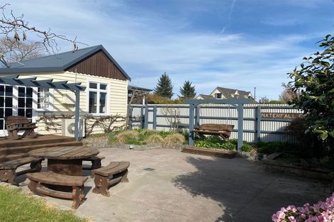 Photo of property in 213 Talbot Street, Geraldine, 7930