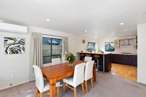 Photo of property in 2c Observatory Close, Whitby, Porirua, 5024