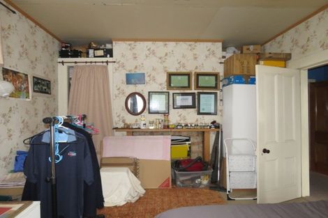 Photo of property in 46 Romilly Street, Westport, 7825