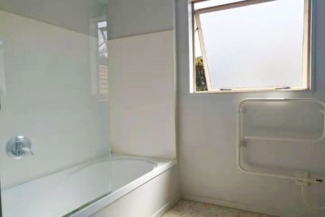 Photo of property in 1/111 Seaview Road, Glenfield, Auckland, 0629