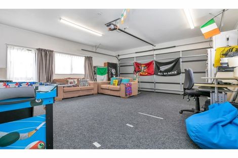 Photo of property in 38 Sailfish Drive, West Harbour, Auckland, 0618