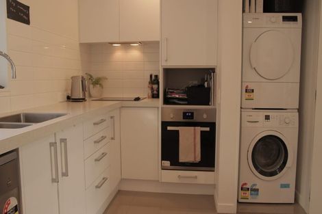 Photo of property in 24u7 Princess Terrace, Newtown, Wellington, 6021