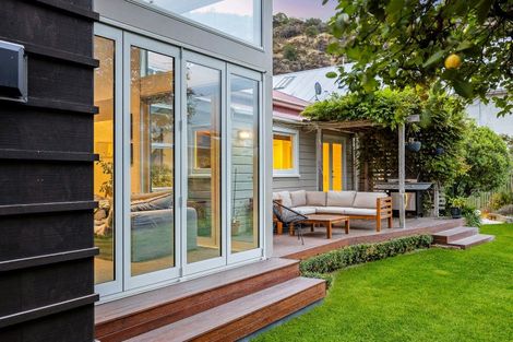 Photo of property in 5 Wiggins Street, Sumner, Christchurch, 8081