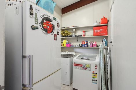 Photo of property in 3/42 James Laurie Street, Henderson, Auckland, 0612