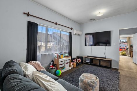 Photo of property in 18 Corlett Street, Utuhina, Rotorua, 3015