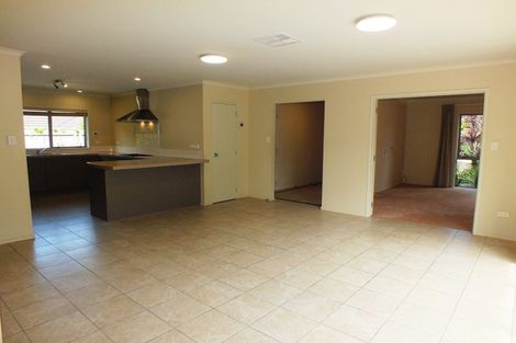 Photo of property in 29 Seamount Drive, Red Beach, 0932