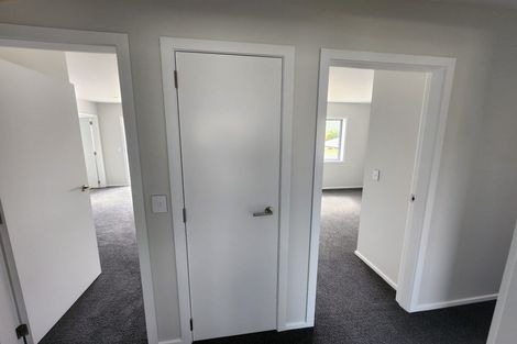 Photo of property in 17 Rewarewa Way, Timberlea, Upper Hutt, 5018