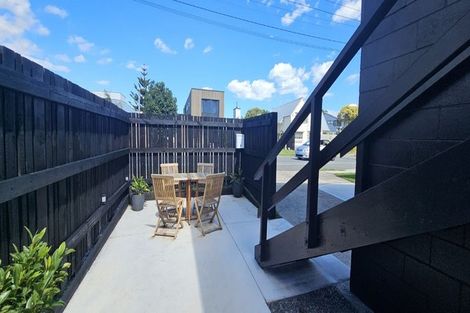Photo of property in 25a Oceanbeach Road, Mount Maunganui, 3116