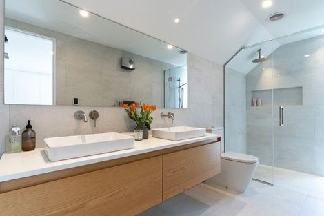 Photo of property in 34d Glandovey Road, Fendalton, Christchurch, 8052