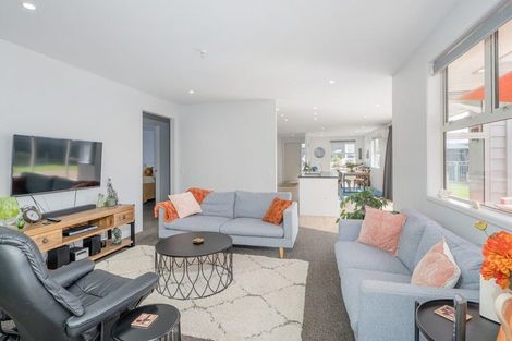 Photo of property in 106 Kupe Drive, Whitianga, 3510