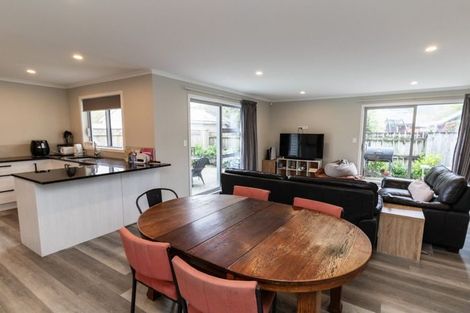 Photo of property in 12b Palmer Crescent, Silverstream, Upper Hutt, 5019