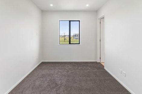 Photo of property in 19 Peara Lane, Karaka, 2113
