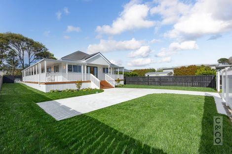 Photo of property in 15 Edward Street, Riverhead, 0820