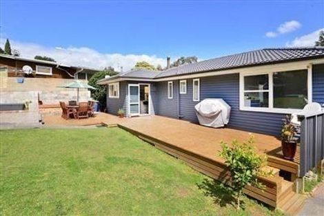 Photo of property in 17 Kathleen Street, Totara Vale, Auckland, 0627