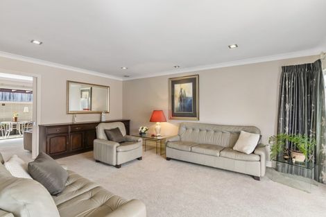 Photo of property in 25 Kilsyth Way, East Tamaki Heights, Auckland, 2016