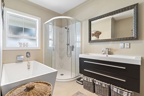 Photo of property in 62 West Street, Greytown, 5712