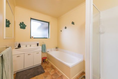 Photo of property in 21 Kingsford Drive, Stoke, Nelson, 7011