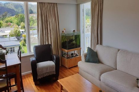 Photo of property in 176 George Street, Stokes Valley, Lower Hutt, 5019