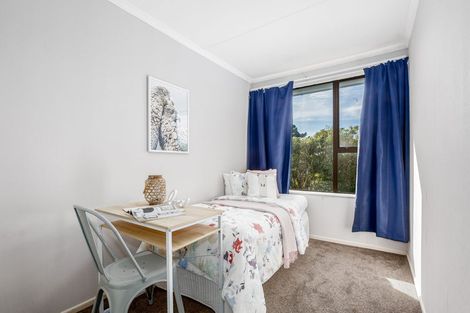 Photo of property in 15 Chew Place, Ranui, Porirua, 5024