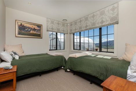 Photo of property in 23 Miharo Lane, Queensberry, Cromwell, 9383