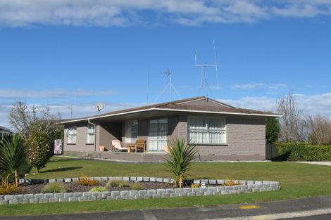 Photo of property in 5 Leonard Place, Dinsdale, Hamilton, 3204