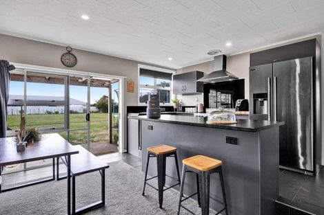 Photo of property in 135 Turuturu Road, Hawera, 4674
