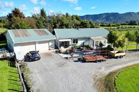 Photo of property in 200 Golf Links Road, Kaiata, Greymouth, 7805