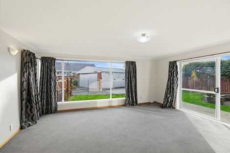 Photo of property in 10 Aztec Place, Redwood, Christchurch, 8051