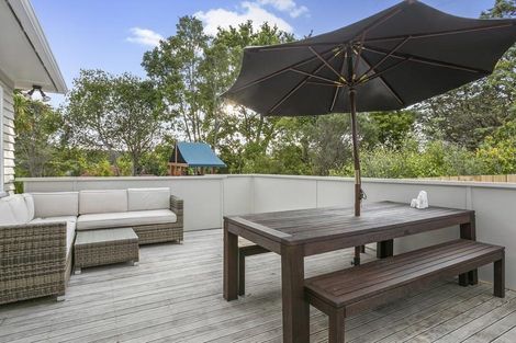 Photo of property in 63 Kaurilands Road, Titirangi, Auckland, 0604