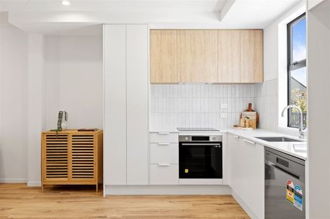 Photo of property in 83a Browns Road, St Albans, Christchurch, 8052