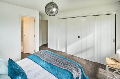 Photo of property in 49 Sunstone Crescent, Brown Owl, Upper Hutt, 5018