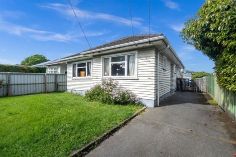 Photo of property in 61 Waltham Road, Sydenham, Christchurch, 8023