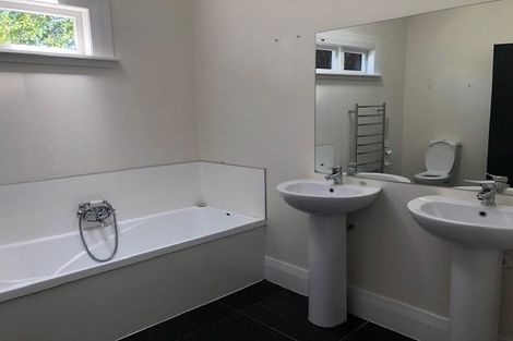 Photo of property in 40 Main Street, Greytown, 5712