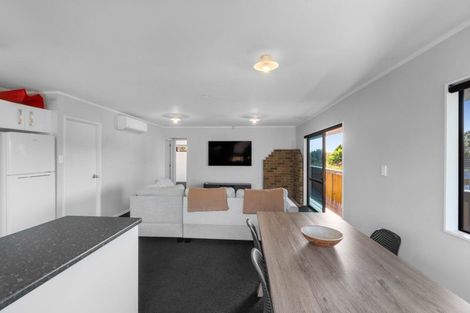 Photo of property in 59 Reynella Drive, Massey, Auckland, 0614