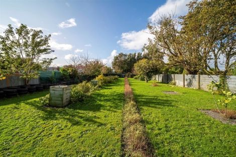 Photo of property in 48 Egmont Street, Hawera, 4610