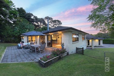 Photo of property in 9 Buttercup Place, Waimauku, 0812