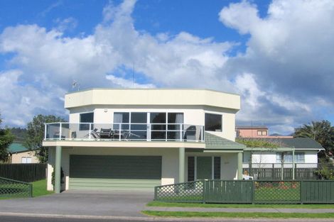 Photo of property in 601 Ocean Road, Whangamata, 3620