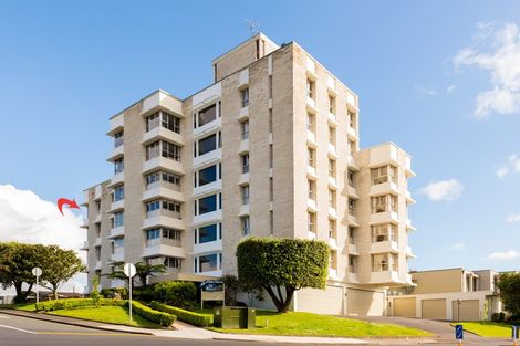 Photo of property in 6/4b The Promenade, Takapuna, Auckland, 0622