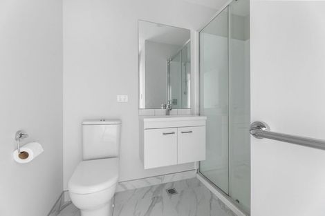 Photo of property in 7/51 Wharf Road, Te Atatu Peninsula, Auckland, 0610